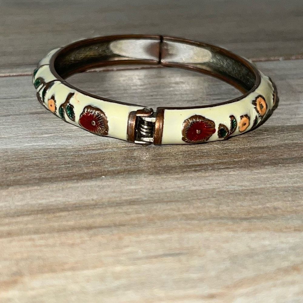 Floral Cloisonné Hinged Bracelet Womens Cream And Multi Colored Cottagecore Boho - Picture 2 of 8